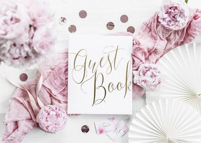 Gjestebok - Guest Book - Gull